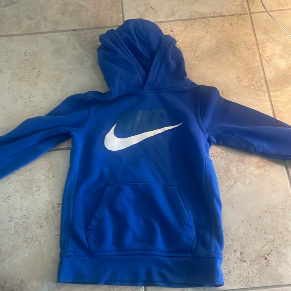 Little kid size 7 nike hoodie